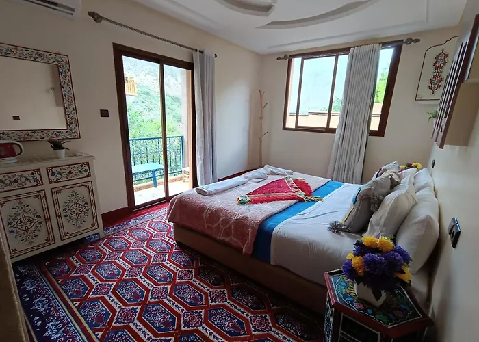 Riad Otos Views