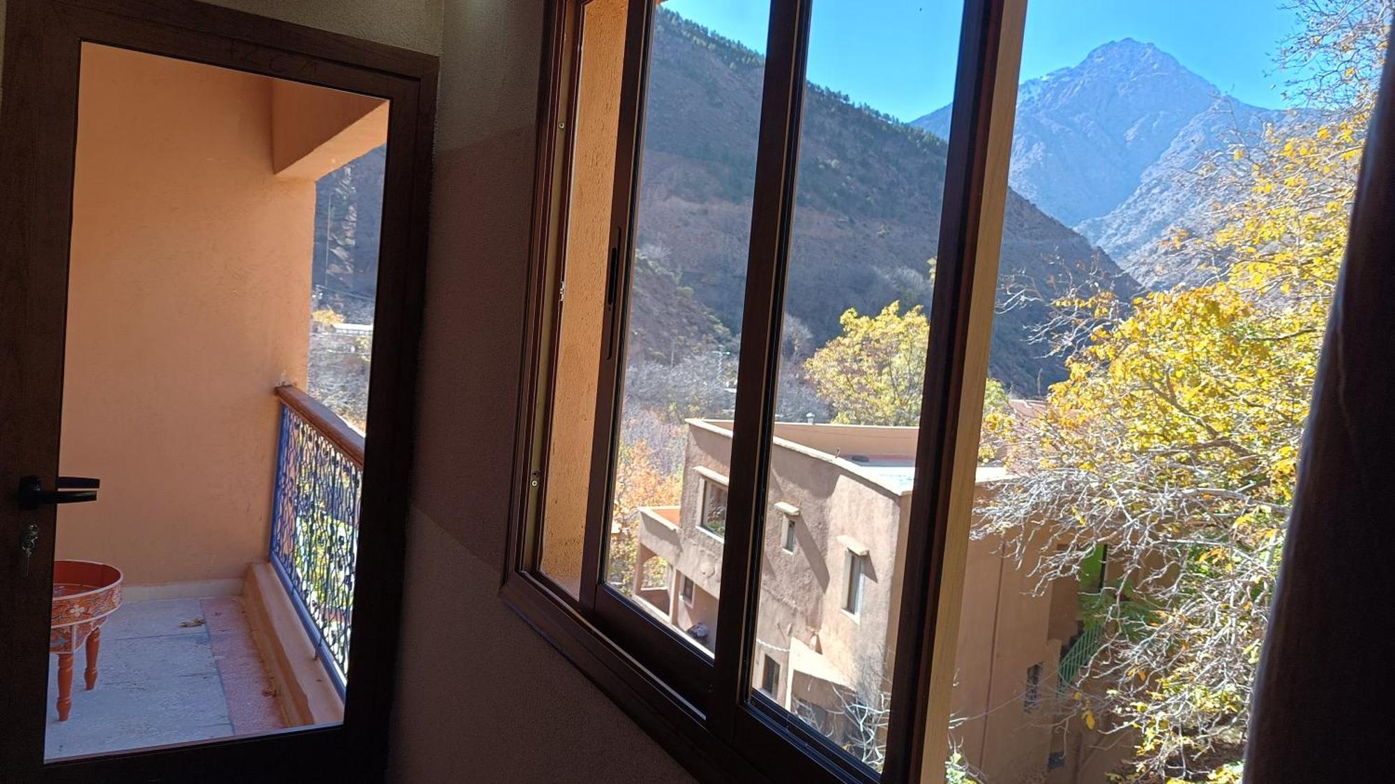 Guest house Otos Views *
